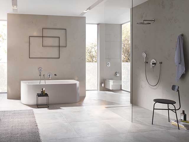 Inside the Modern Shower Stalls